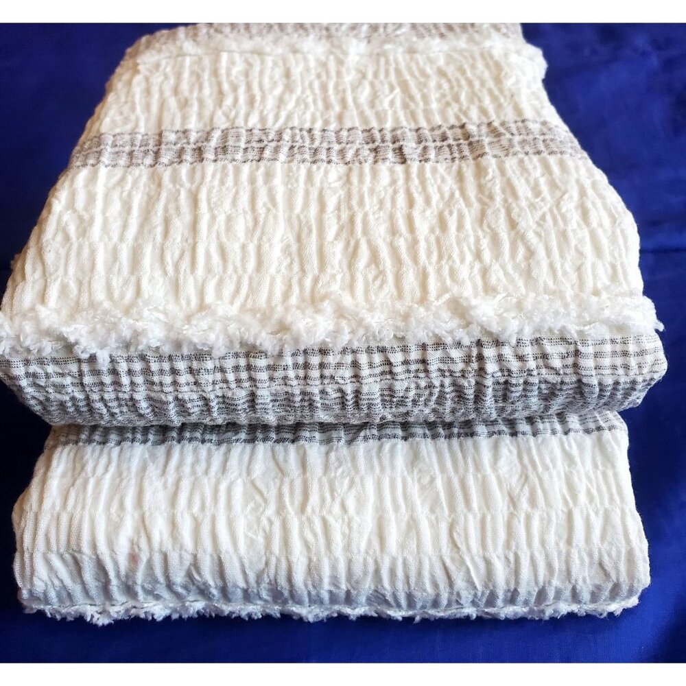 New Rachel Ashwell Pillow Shams King Grey & White Cozy Quilted. Soft 100% Cotton